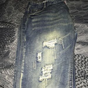 Men’s holy jeans